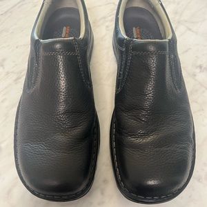 Merrill World Vue slip ons size 12. Great condition.